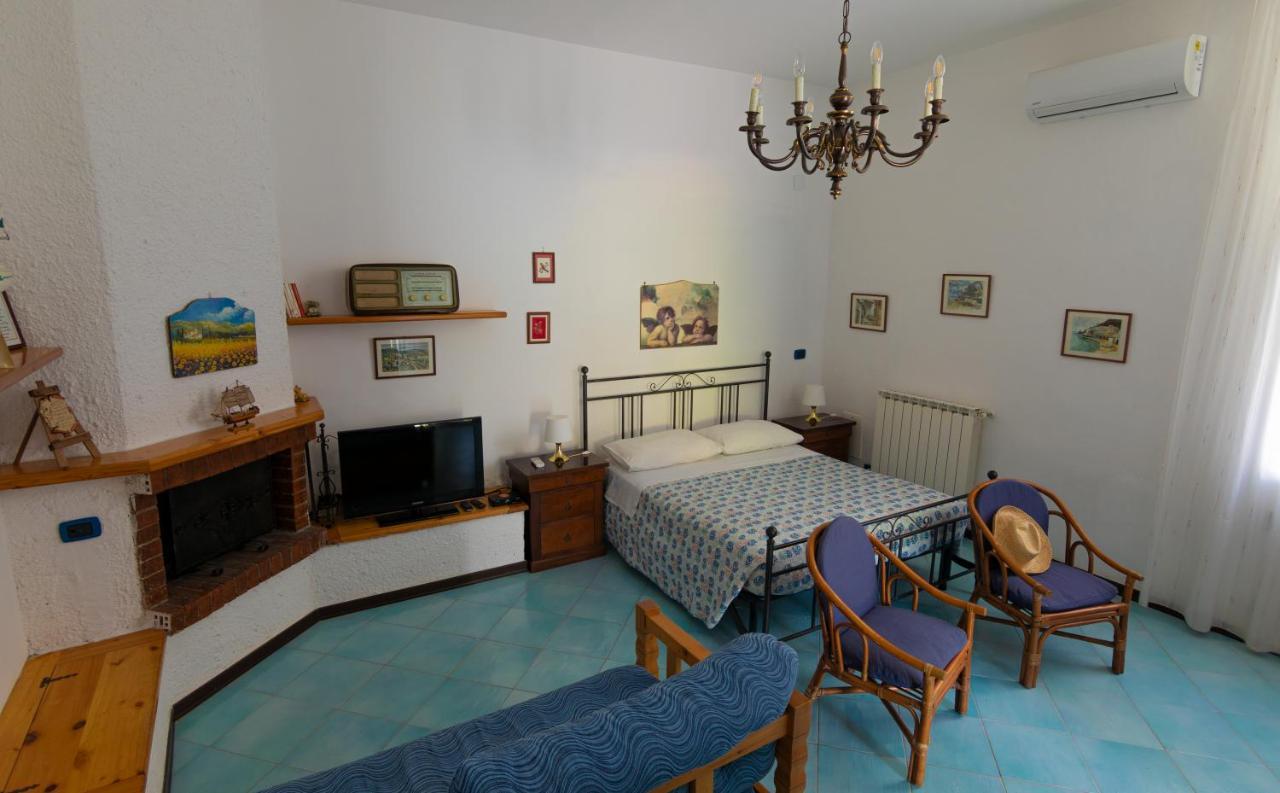 Ponza Holiday Homes - Santa Maria Exterior foto